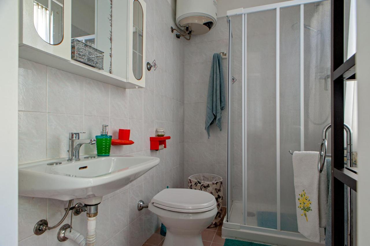 Casina Di Alo E Ala Apartment Livorno Bagian luar foto